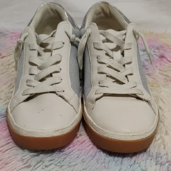 Dolce Vita White Silver & Denim Harryson Sneakers Sleek Low-Top Design #50 - Picture 4 of 11